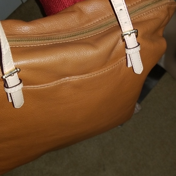Authentic Michael Kors Leather tote - Picture 7 of 8